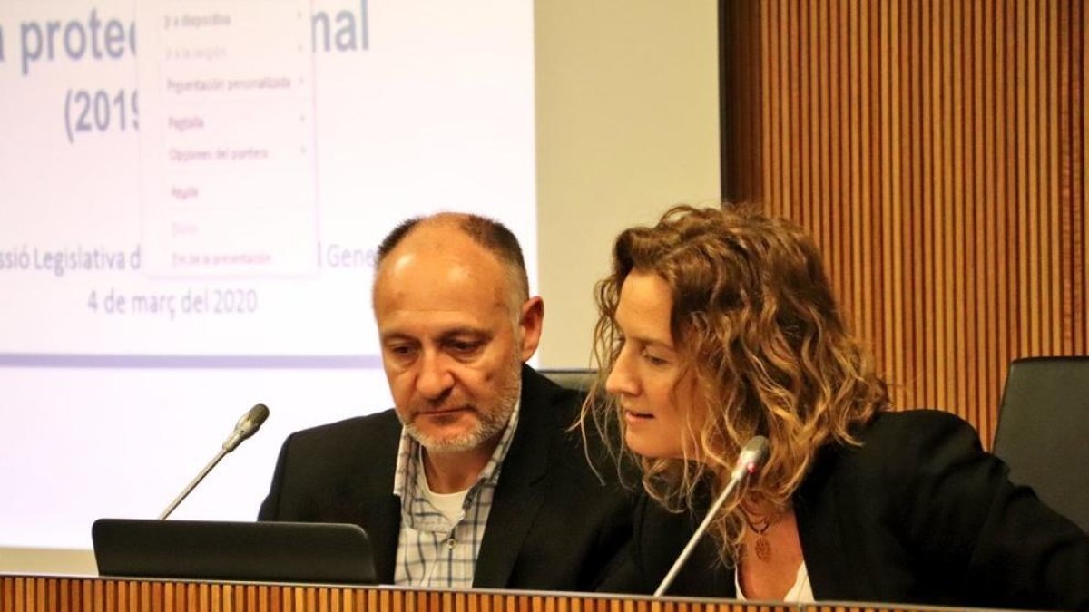 Calvó estudia els models de Suïssa i Canadà pel cultiu de cànnabis terapèutic