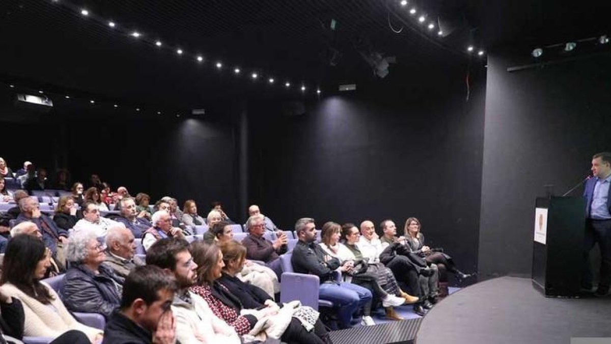 Crida a la mobilització per forçar a acabar el vial de Sant Julià