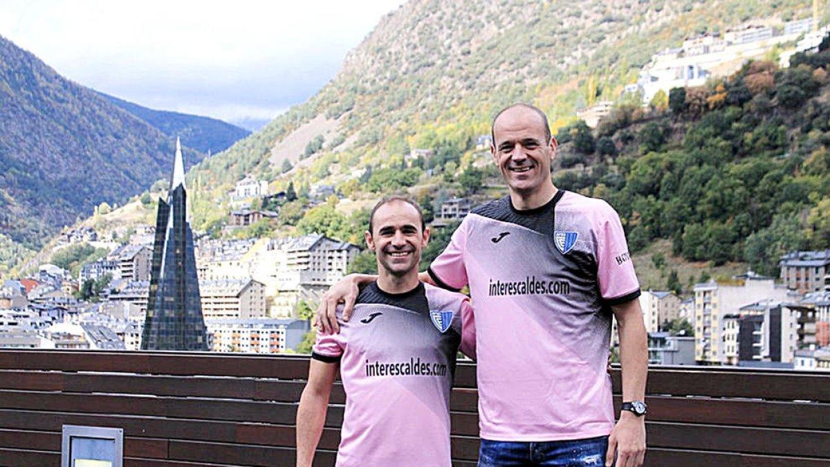 Gol Solidari i AINA entreguen 1.500 euros més al fons de solidaritat