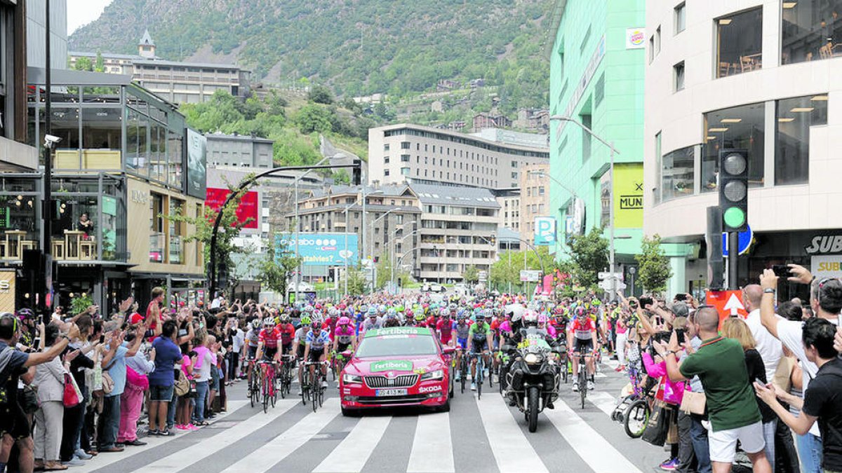 La Vuelta i el Giro d'Itàlia coincidiran durant sis dies aquesta temporada