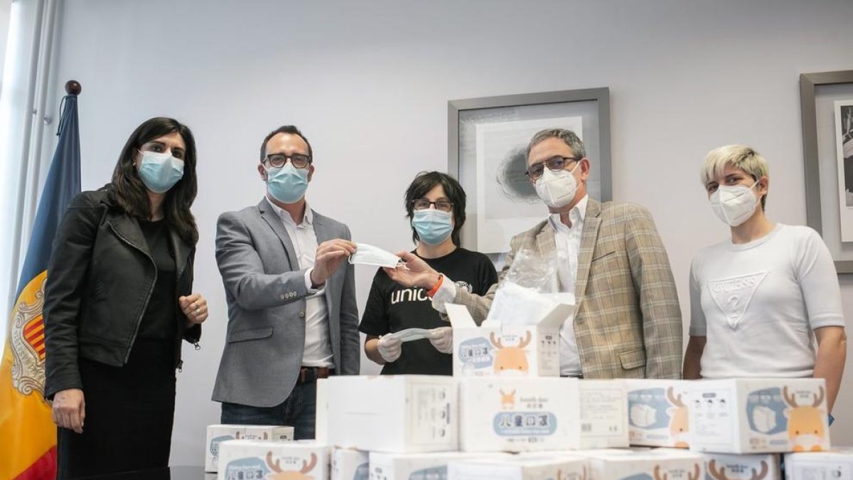 Unicef dona 6.000 mascaretes infantils al Govern