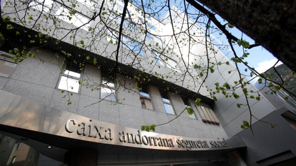 La via preferent arrenca amb problemes amb les receptes