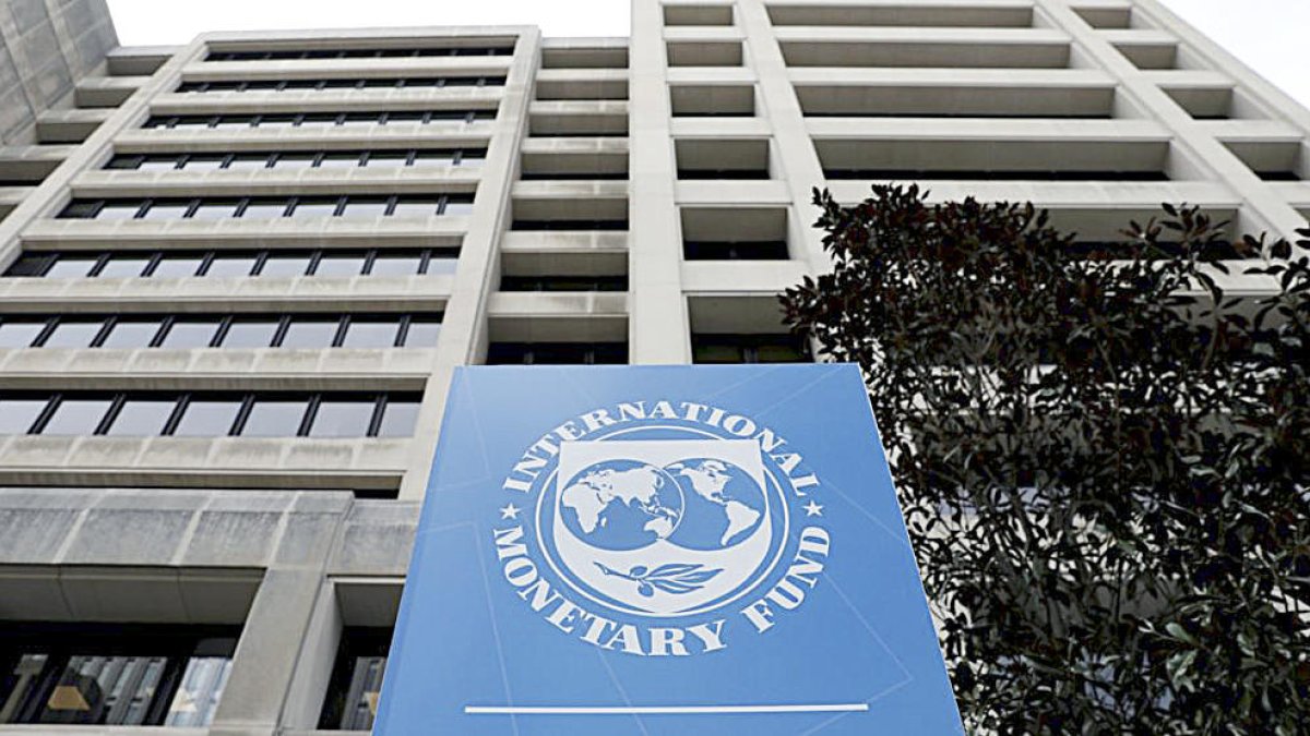 Un estudi xifra en 65 milions d'euros la quota per a l'FMI