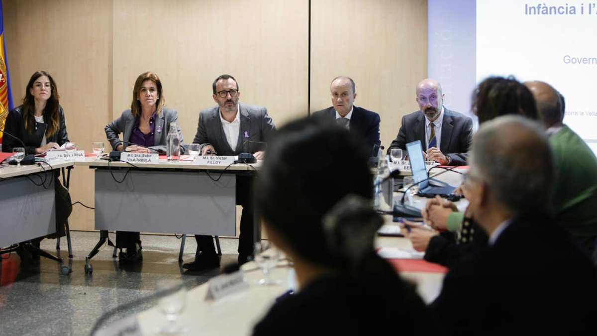 El Govern actualitza els protocols de derivació en situació de risc en infants i adolescents