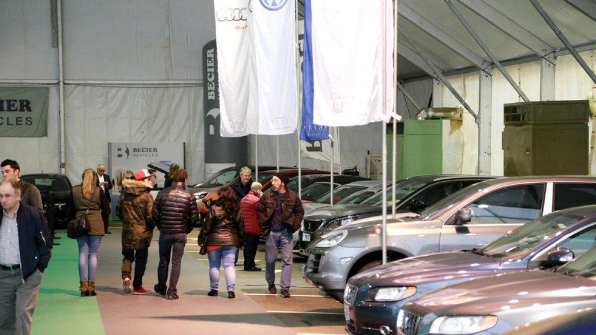 Jover defensa l'augment de la taxa de vehicles