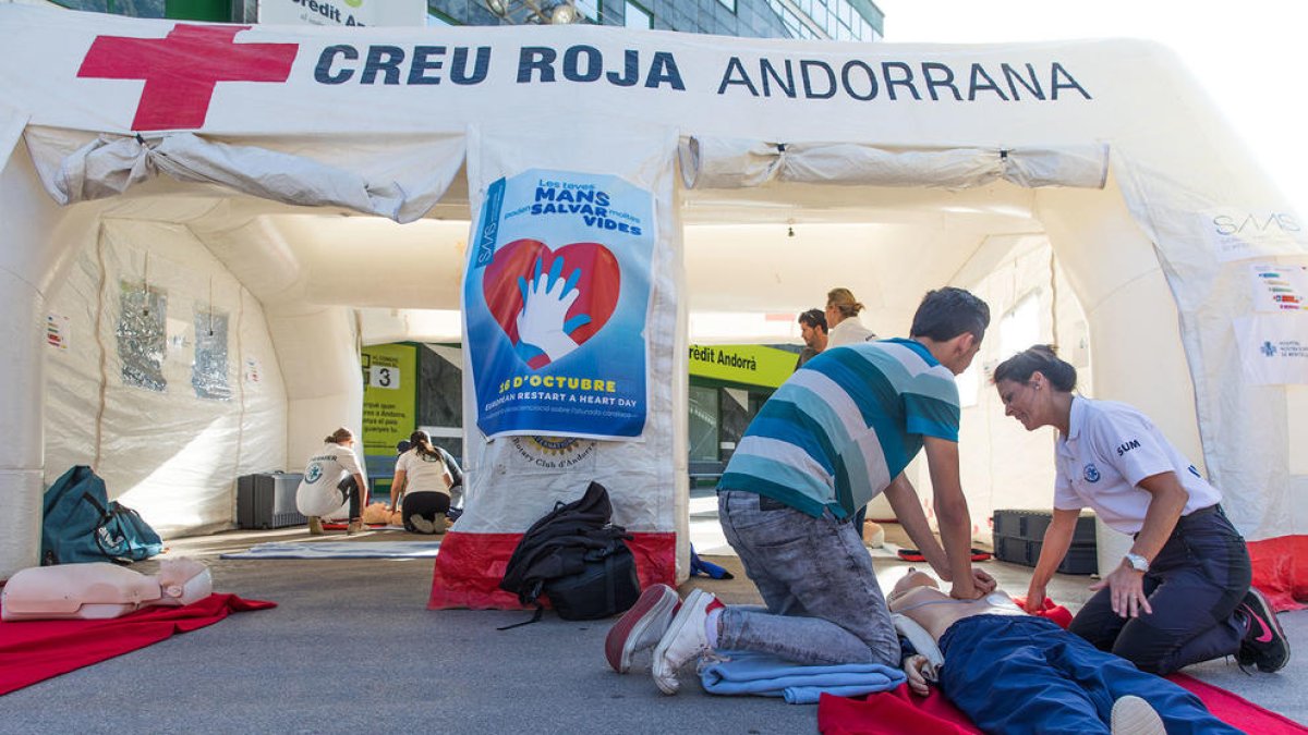 Els despatx d'advocats dels tècnics de Creu Roja es desmarca de l'USdA