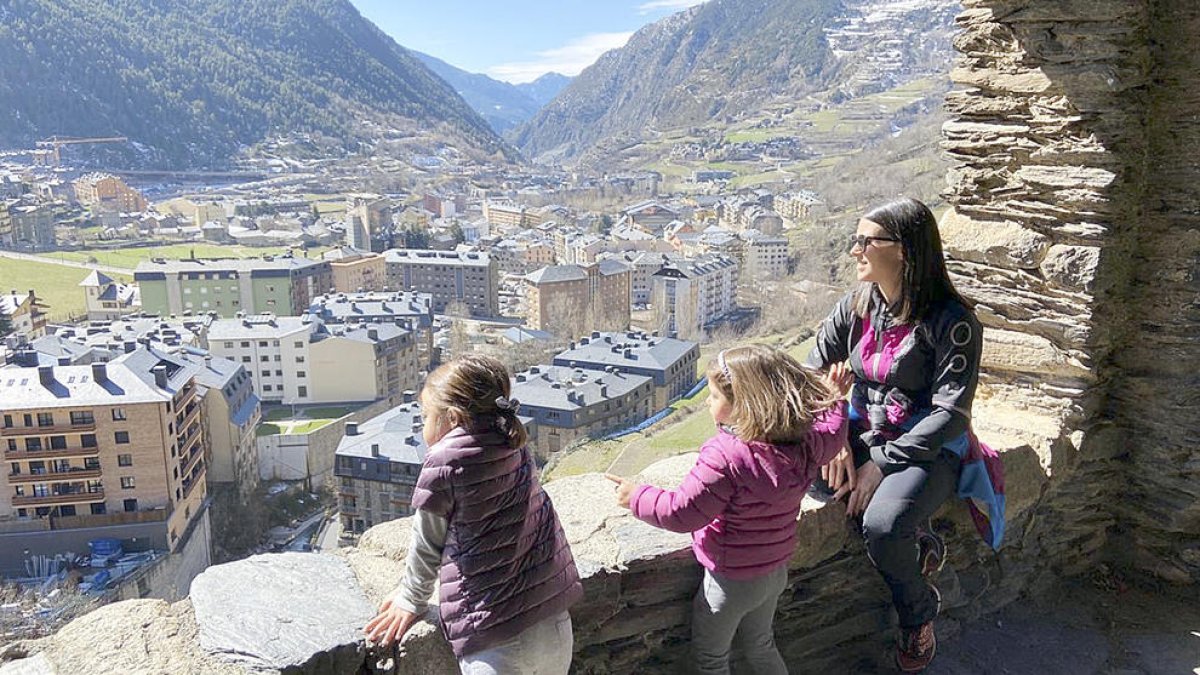 Passar la nit en un refugi de muntanya amb la família