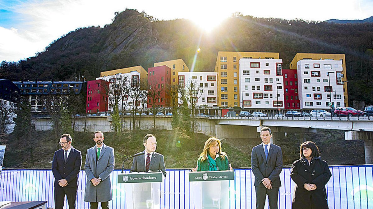 El Govern construirà 44 pisos socials en un terreny cedit per la capital