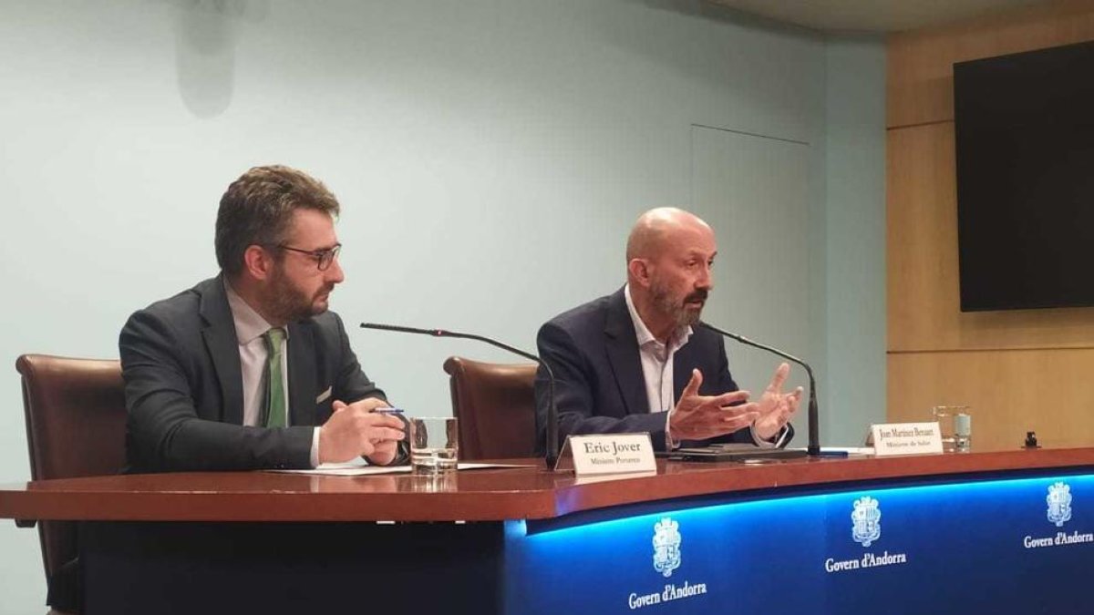 Vuit aïllats a l'hospital per sospita de coronavirus i tres a domicili