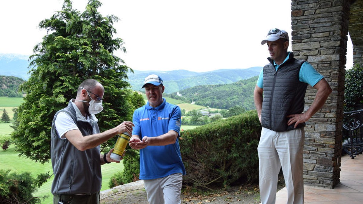 L'Aravell Golf reobre les portes sense l'activitat dels andorrans
