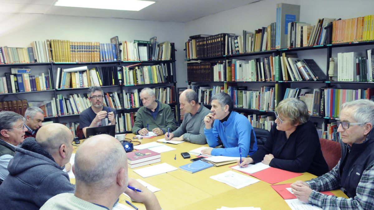 La comissió de Sant Vicenç d'Enclar avalua els danys a l'església