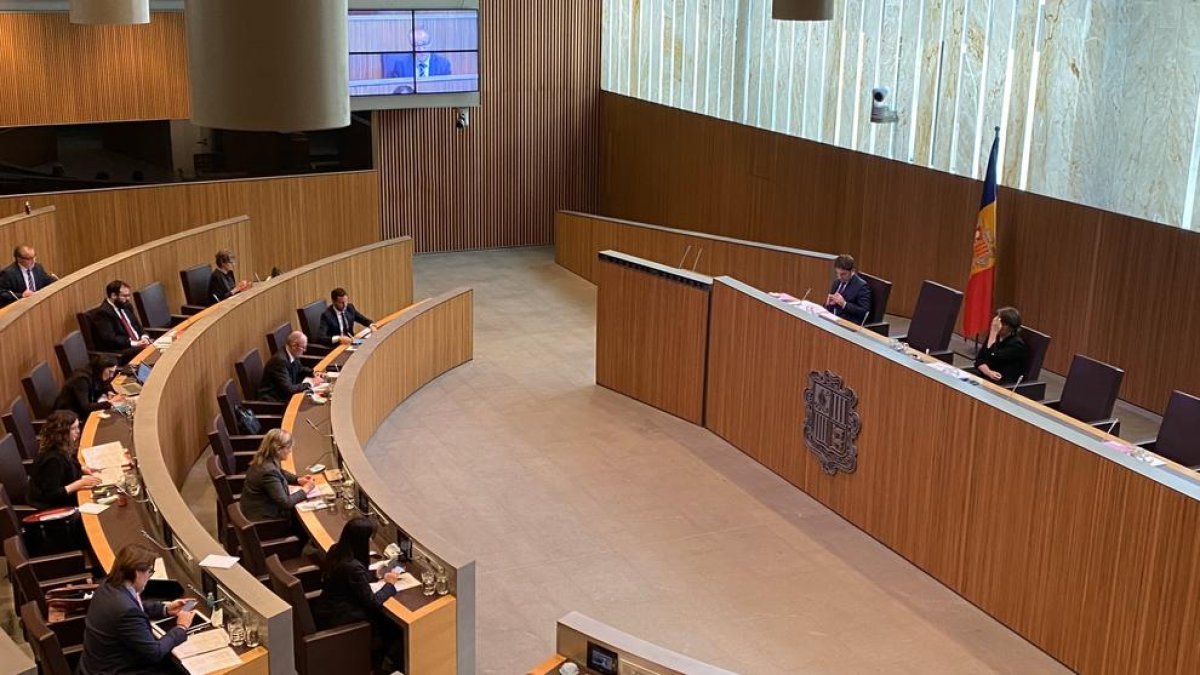 El Consell aprova per unanimitat la modificació de la Llei del notariat