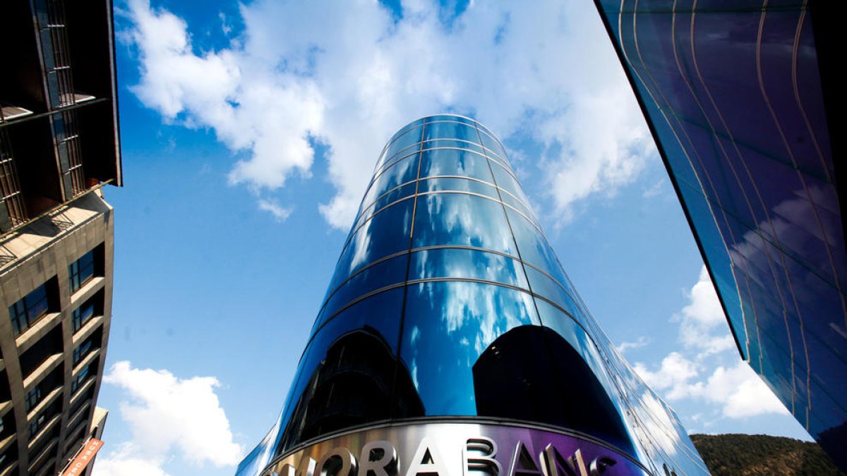 MoraBanc incrementa en un 4,5% el benefici, que se situa en 25,1 milions