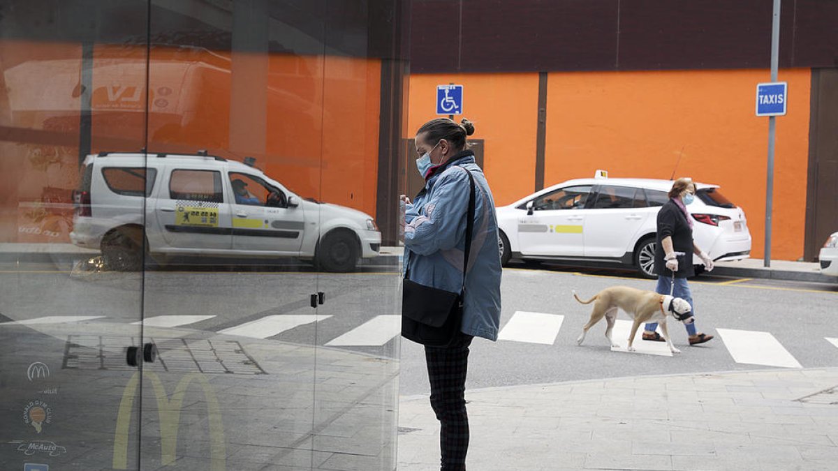 Baixar la bandera per vint euros