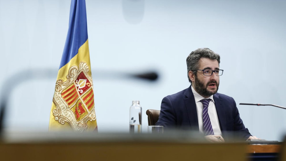 Govern obre un registre de seguiment per a les persones acomiadades