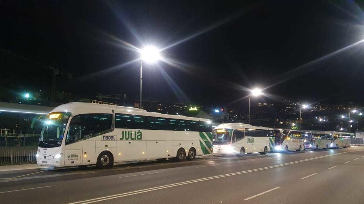 Més de 400 temporers retornen a l'Argentina