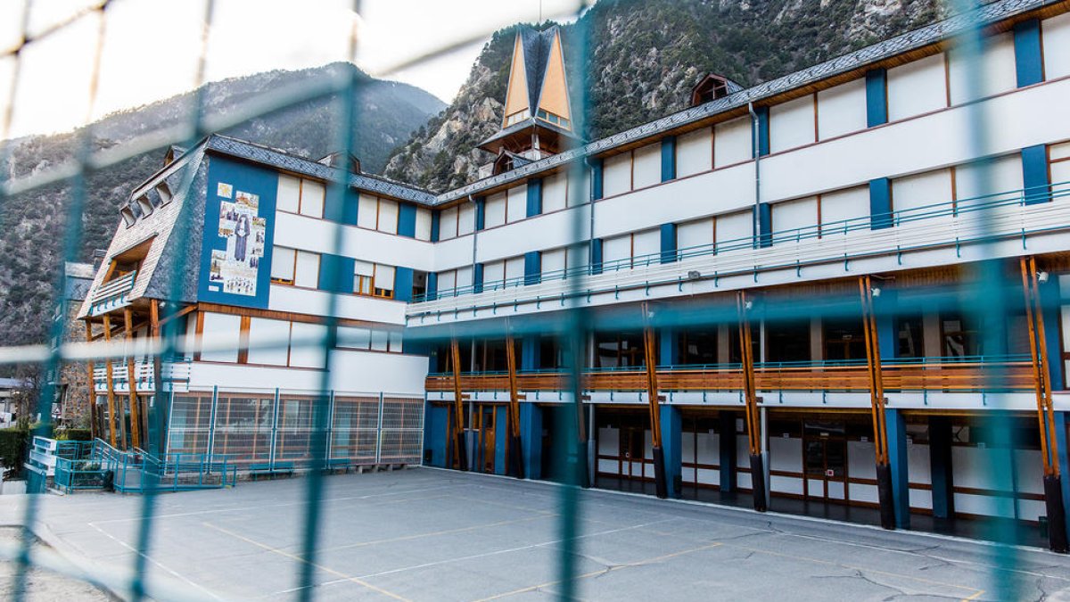 El col·legi Janer reobrirà les classes per a dos nivells a partir del 2 de juny