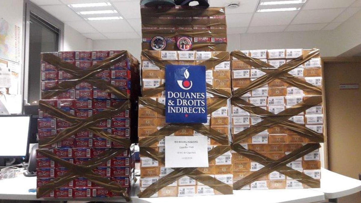 Dos mesos sense detencions ni judicis a contrabandistes