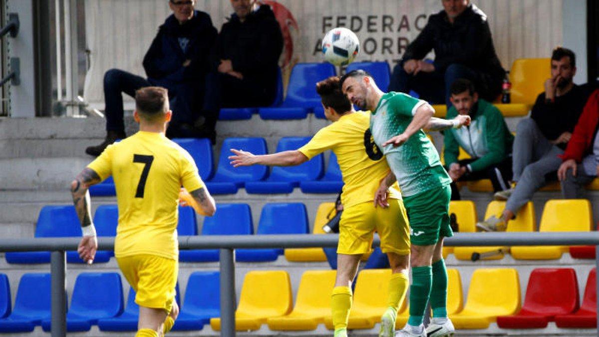 Tests a tots els jugadors abans de tornar a entrenar en grup