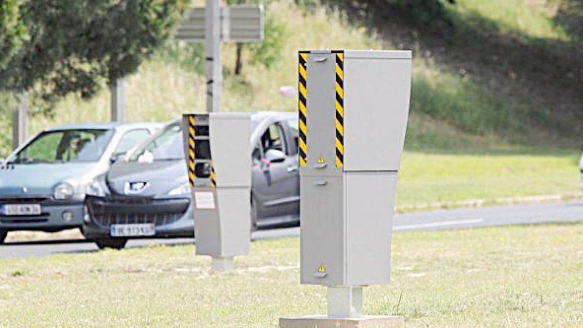 França no ha pogut cobrar cap multa a cotxes d'Andorra