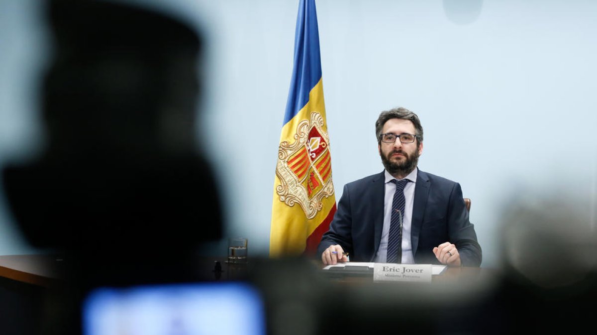 Govern rep 504 sol·licituds pels crèdits tous