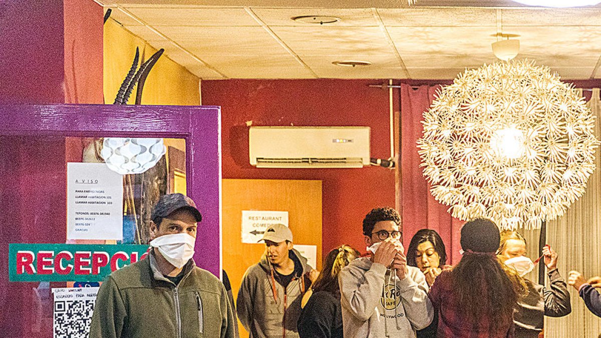 Els comuns ajudaran els temporers que no han pogut marxar