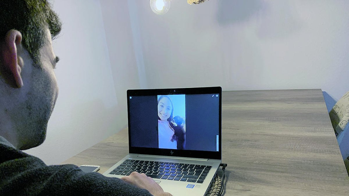 Veure's a través d'una pantalla