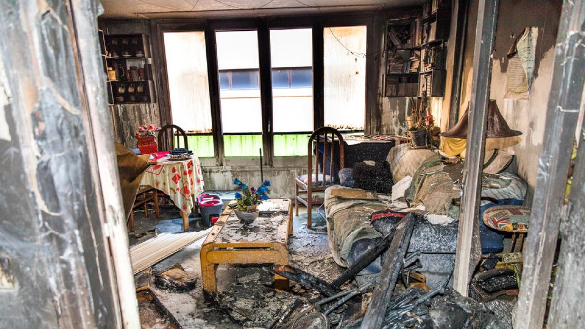 Veïns de vuit dels pisos cremats de Sant Julià no tornaran en dos mesos