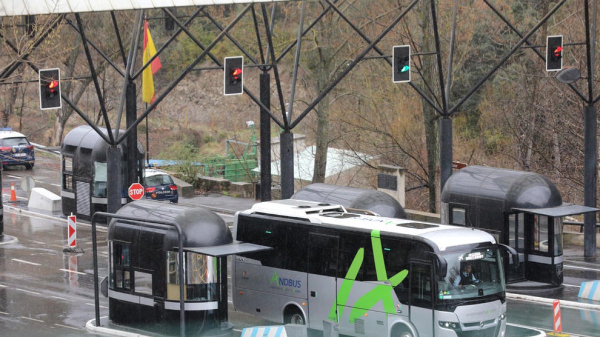 Les persones que tornin a Andorra hauran d'estar aïllats 15 dies