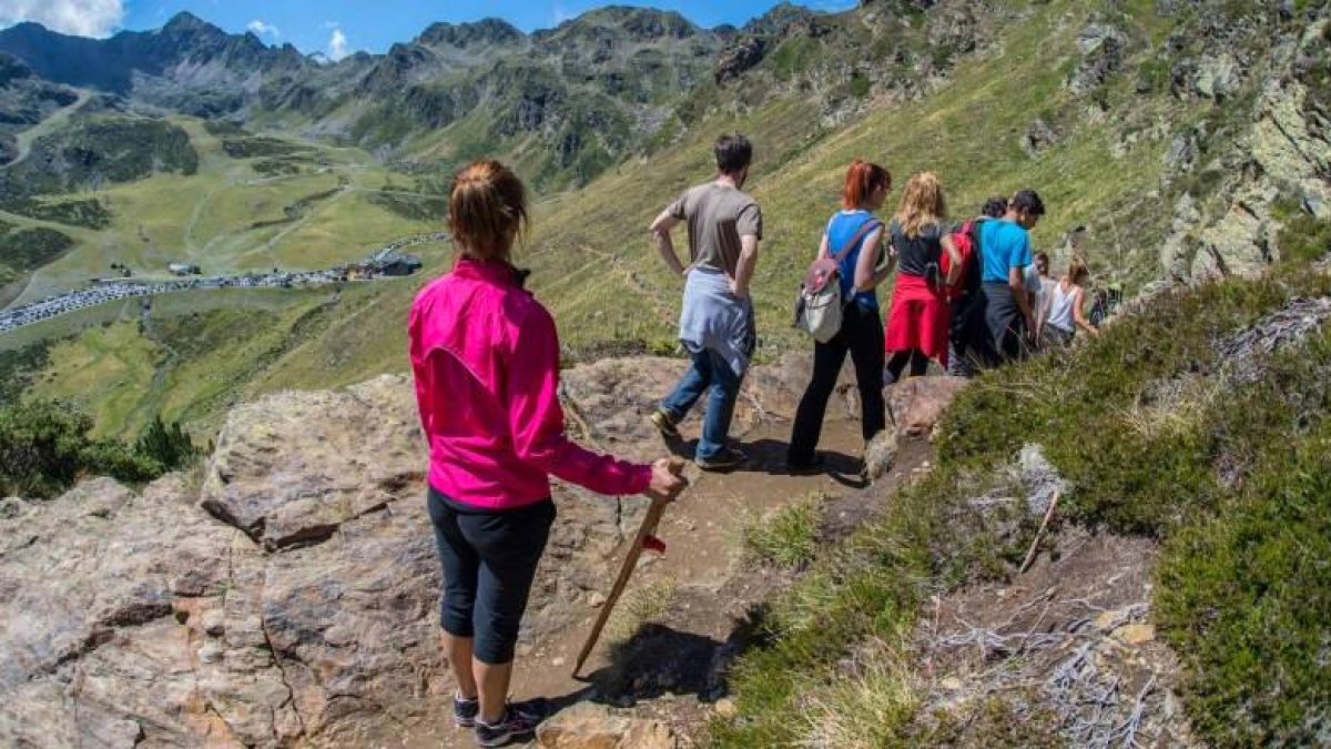 Els guies turístics i de muntanya se senten abandonats