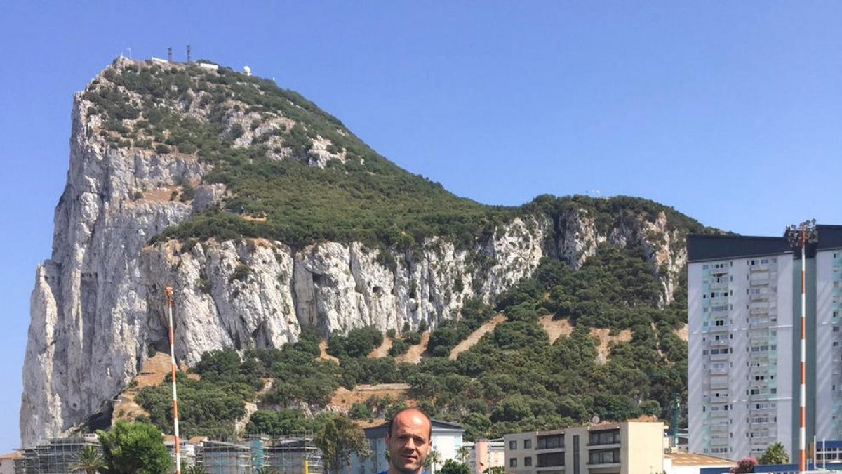 L'associació AINA i Gol Solidari uneixen forces per recaptar fons