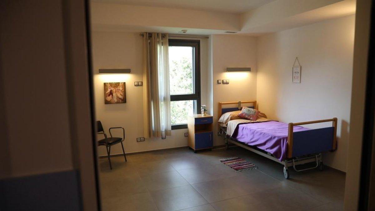 La residència Albó aïlla els interns pel positiu d'un empleat