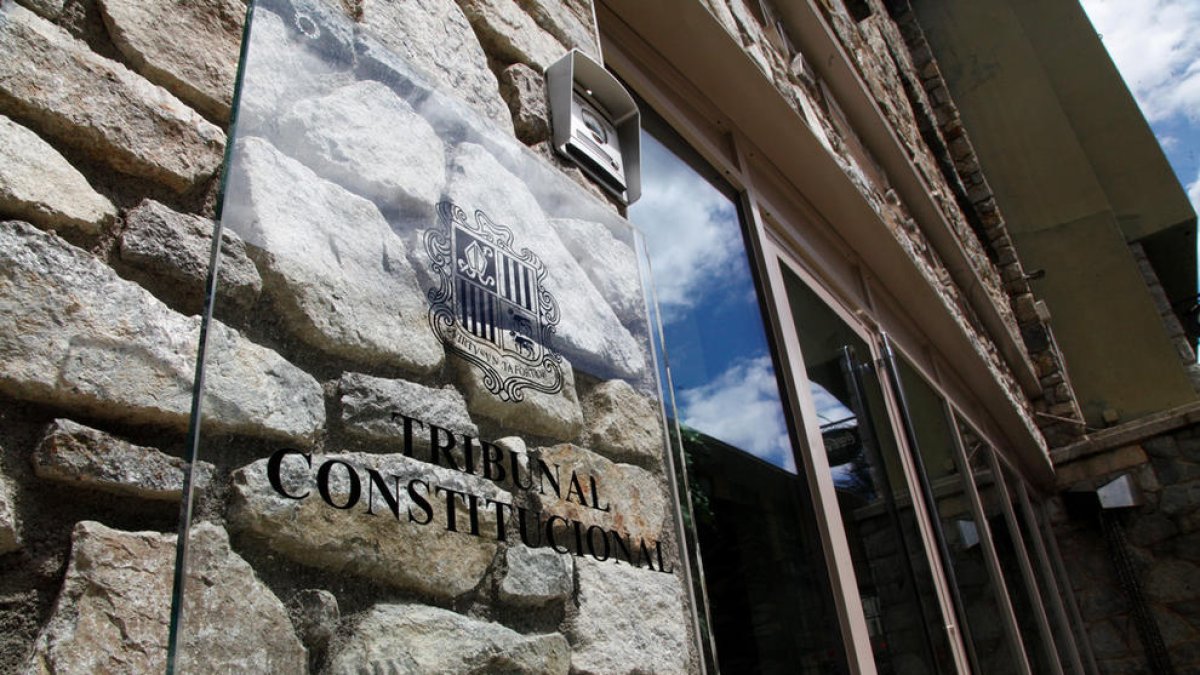 El TC estudiarà si Corts pot repetir un judici per blanqueig de diners de la droga