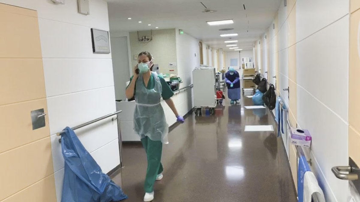 Els 38 positius eleven la xifra d'infectats a 428 persones