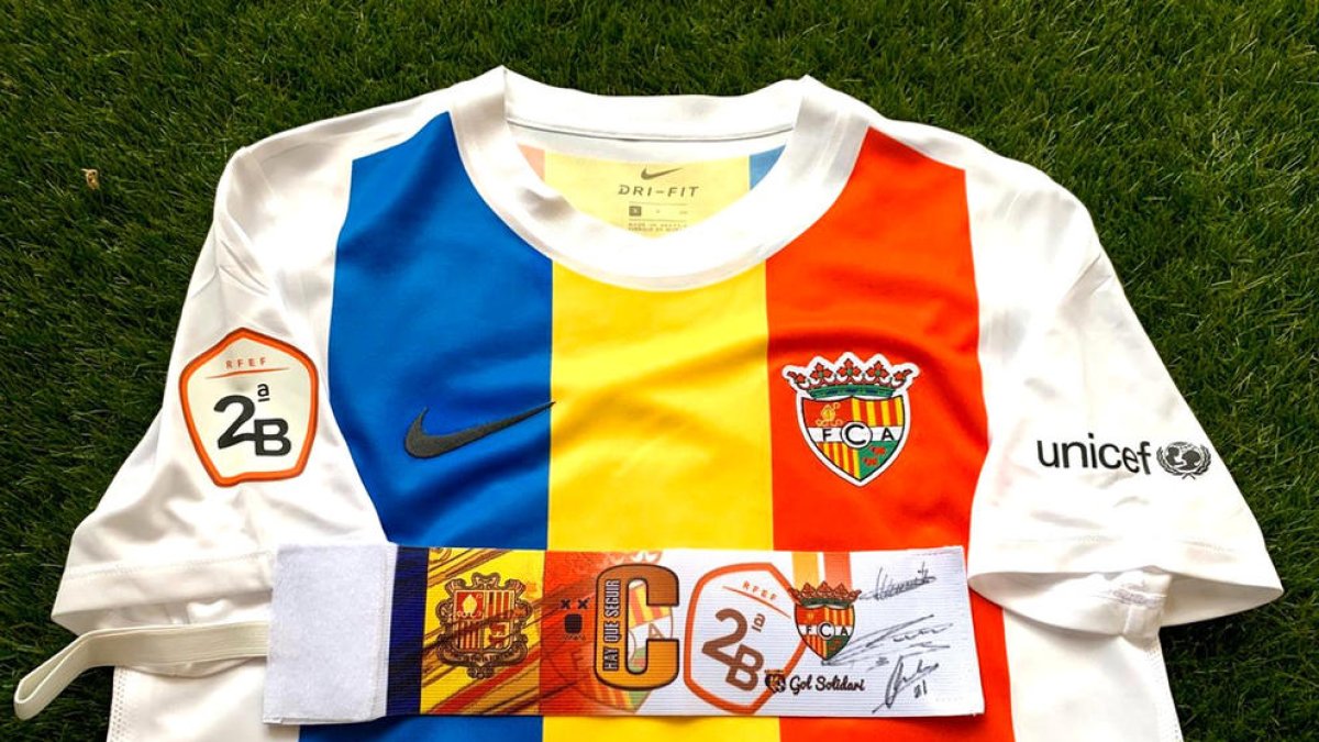 La samarreta de Casadesús i el braçalet de l'FC Andorra, novetats a Gol Solidari
