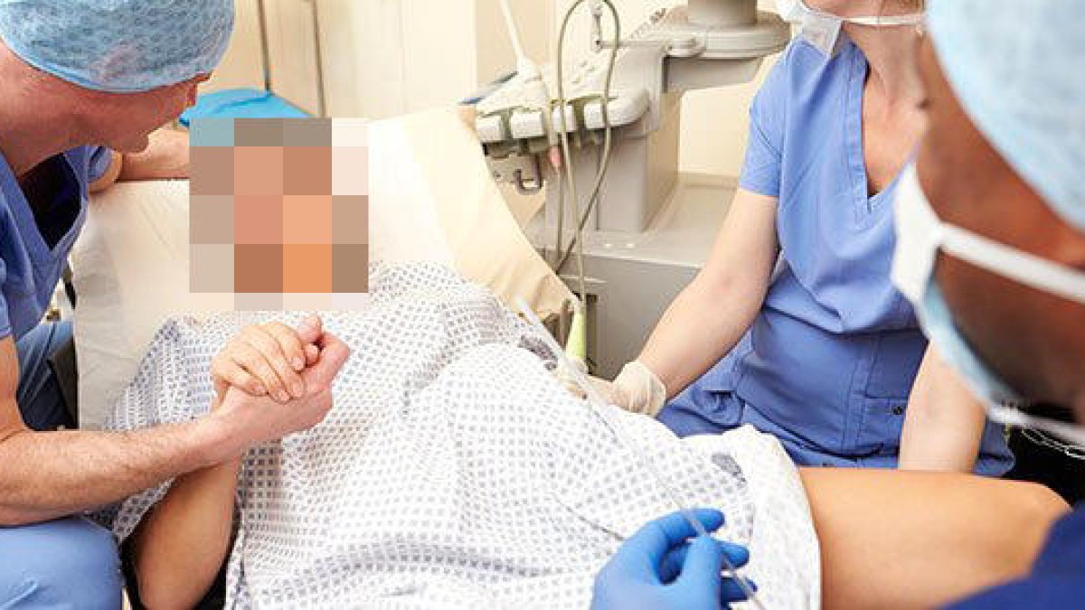 Un grup de futures mares insta per carta a Benazet a obrir els parts a les seves parelles