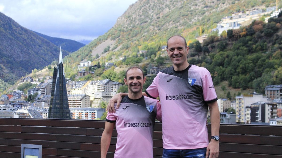 “Els futbolistes no són herois, ho són els que ajuden de veritat”