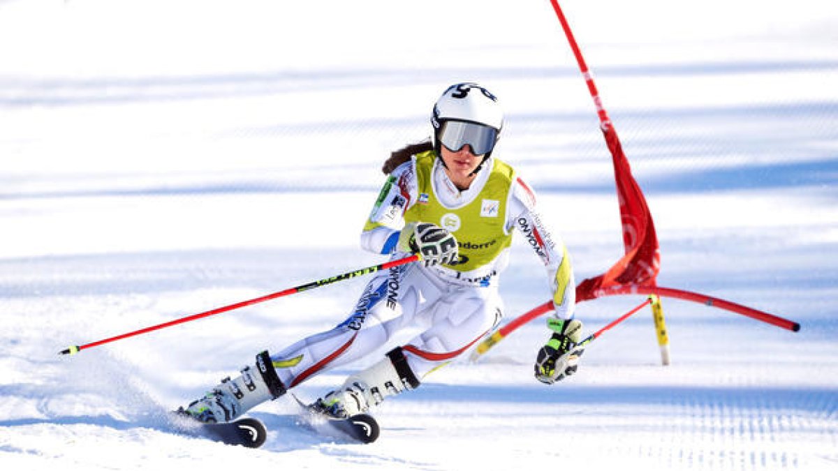 Cande Moreno es queda a 24 centèsimes de puntuar a Pila