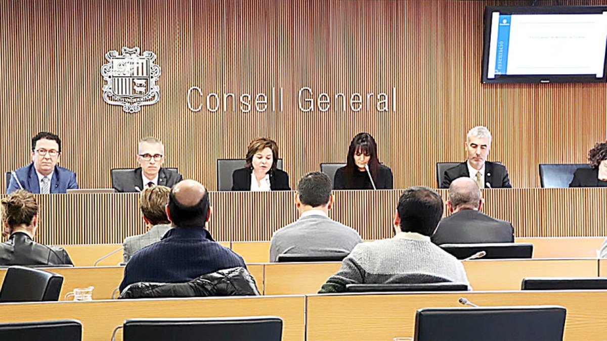 El Govern sanciona 24 apartaments turístics