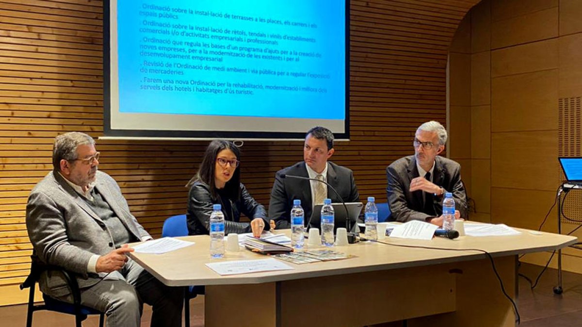 Un Consell Econòmic i Social per reactivar el Pas