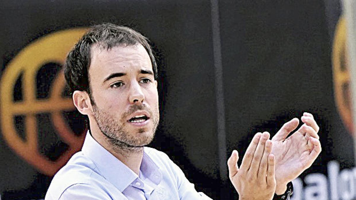 “Se'm fa difícil imaginar un partit a casa sense públic”