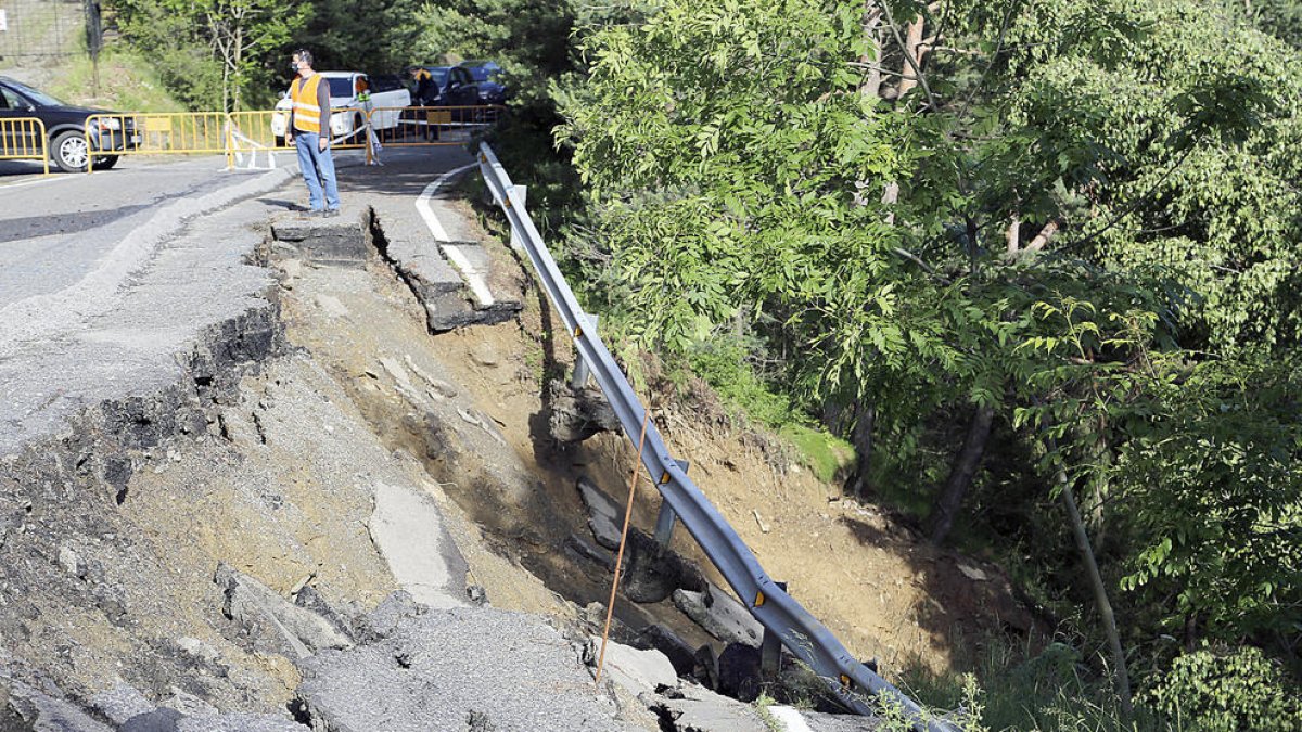 L'accés a Aixirivall continuarà tancat almenys fins dilluns