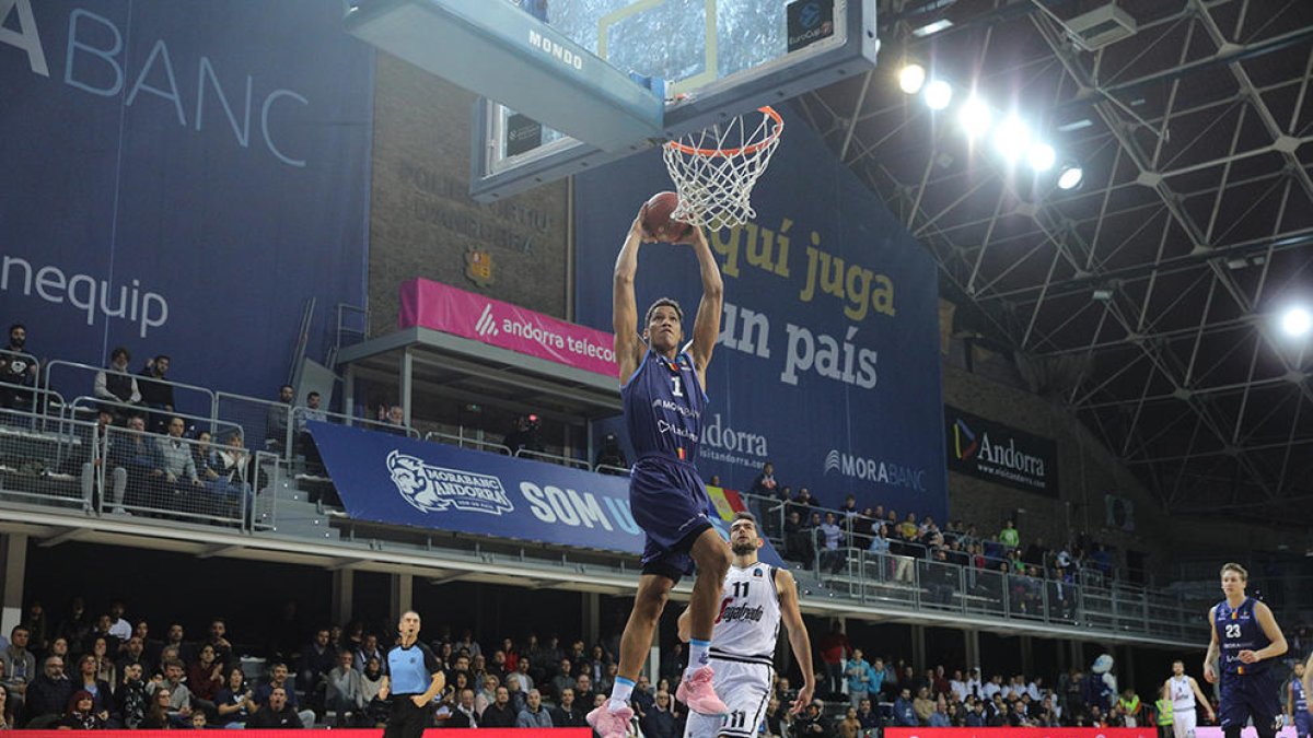 Espanya convoca a Nacho Llovet i Tyson Pérez per les finestres FIBA
