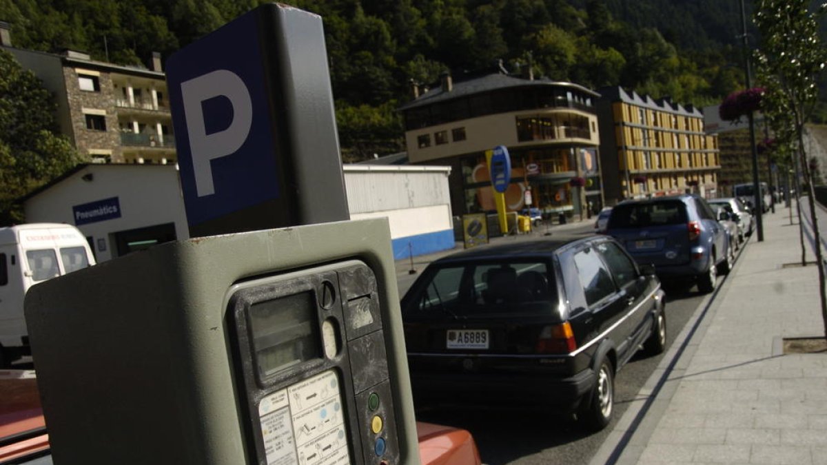 Les zones blaves i verdes d'Encamp tornen a ser de pagament des de dimecres