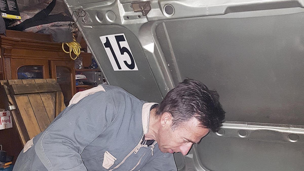 Arreglar vehicles clàssics per després gaudir-los