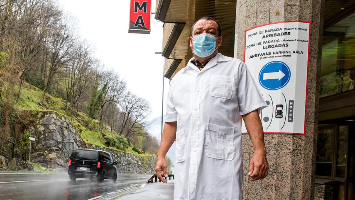 “La idea era venir entre dos i tres mesos per aturar la pandèmia”