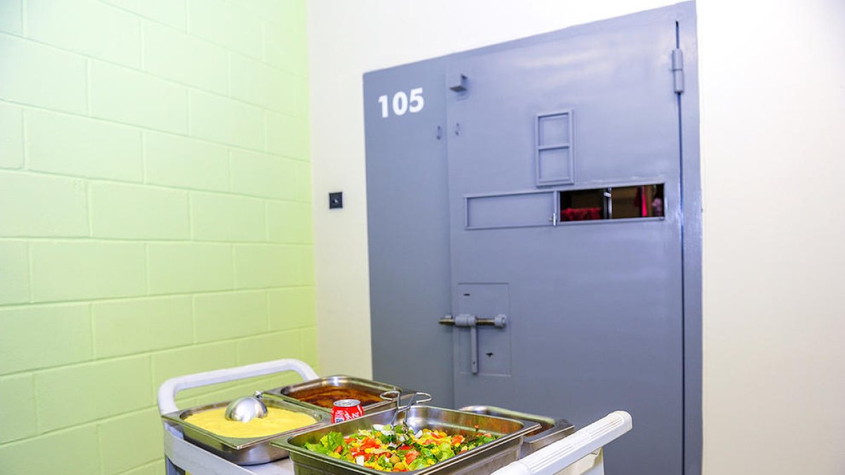 El TS manté a la presó un jove que diu que no alliberar-lo pot ser una “pena de mort”