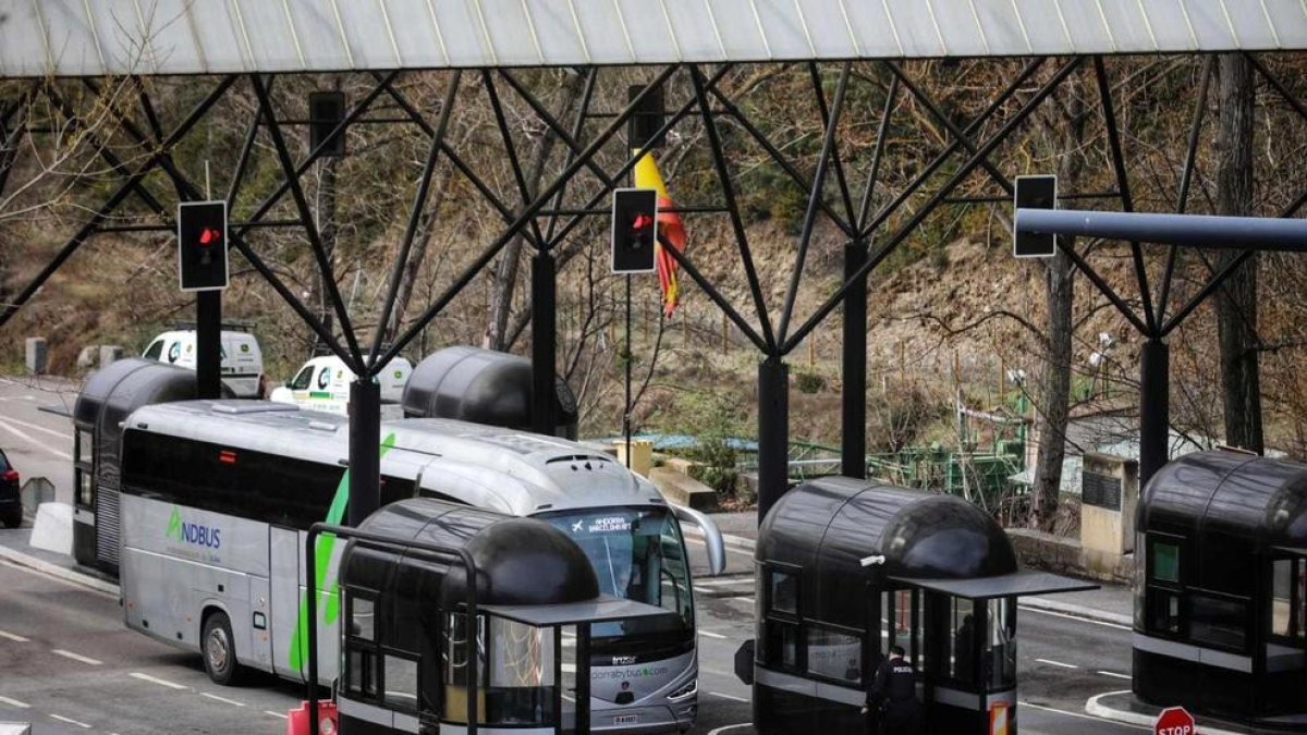 L'entrada de vehicles per Setmana Santa cau un 94% respecte a l'any anterior