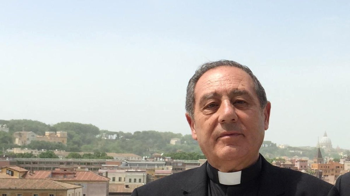 Mor mossèn Xavier Parés,  antic rector d'Escaldes i degà del Capítol Catedral de la Seu