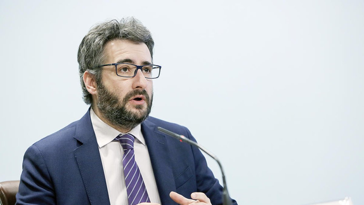 Jover: “Cal evitar els acomiadaments”